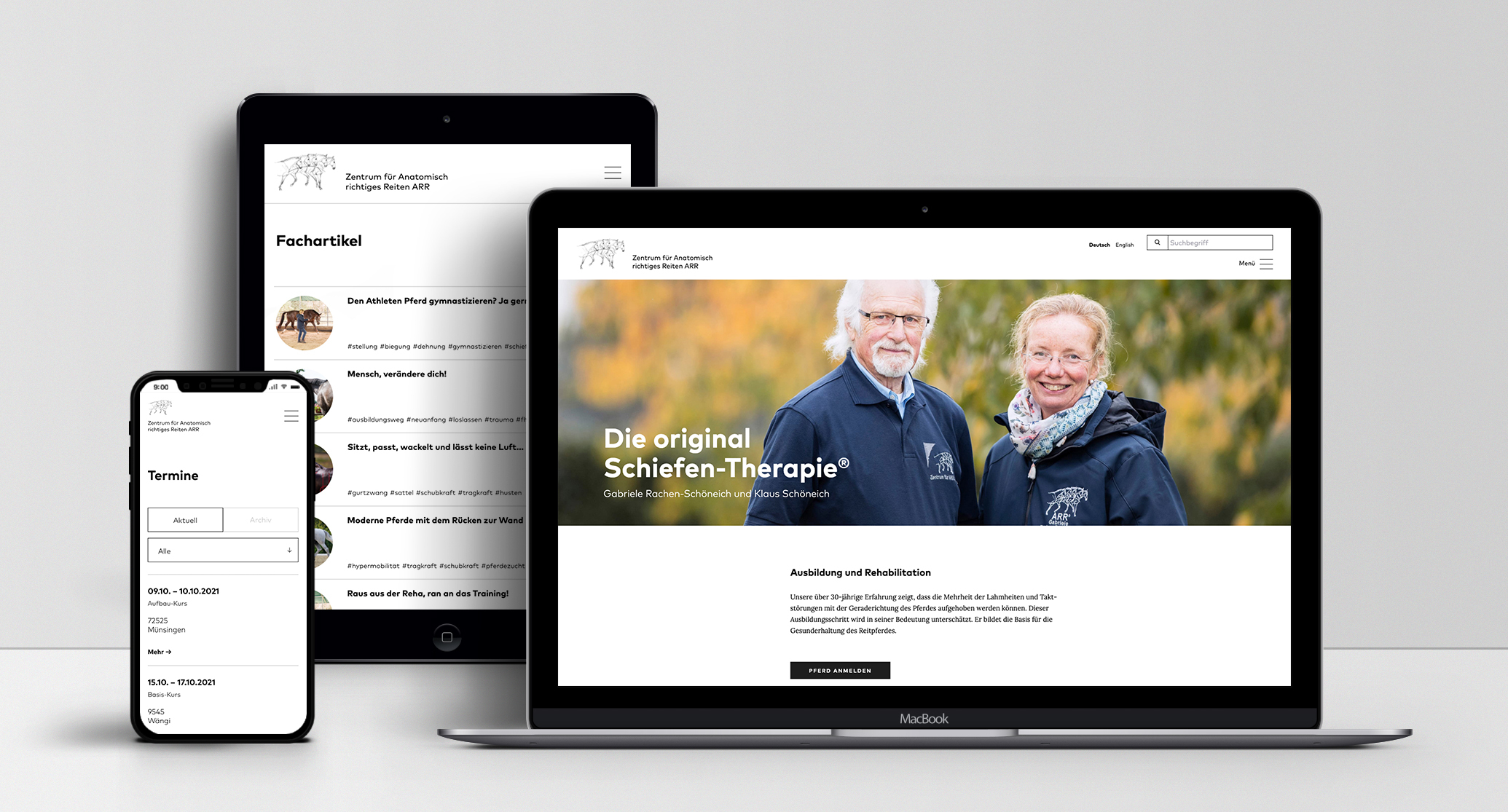 Website-Ansicht des Zentrums für Anatomisch richtiges Reiten auf Smartphone, Tablet und Laptop.